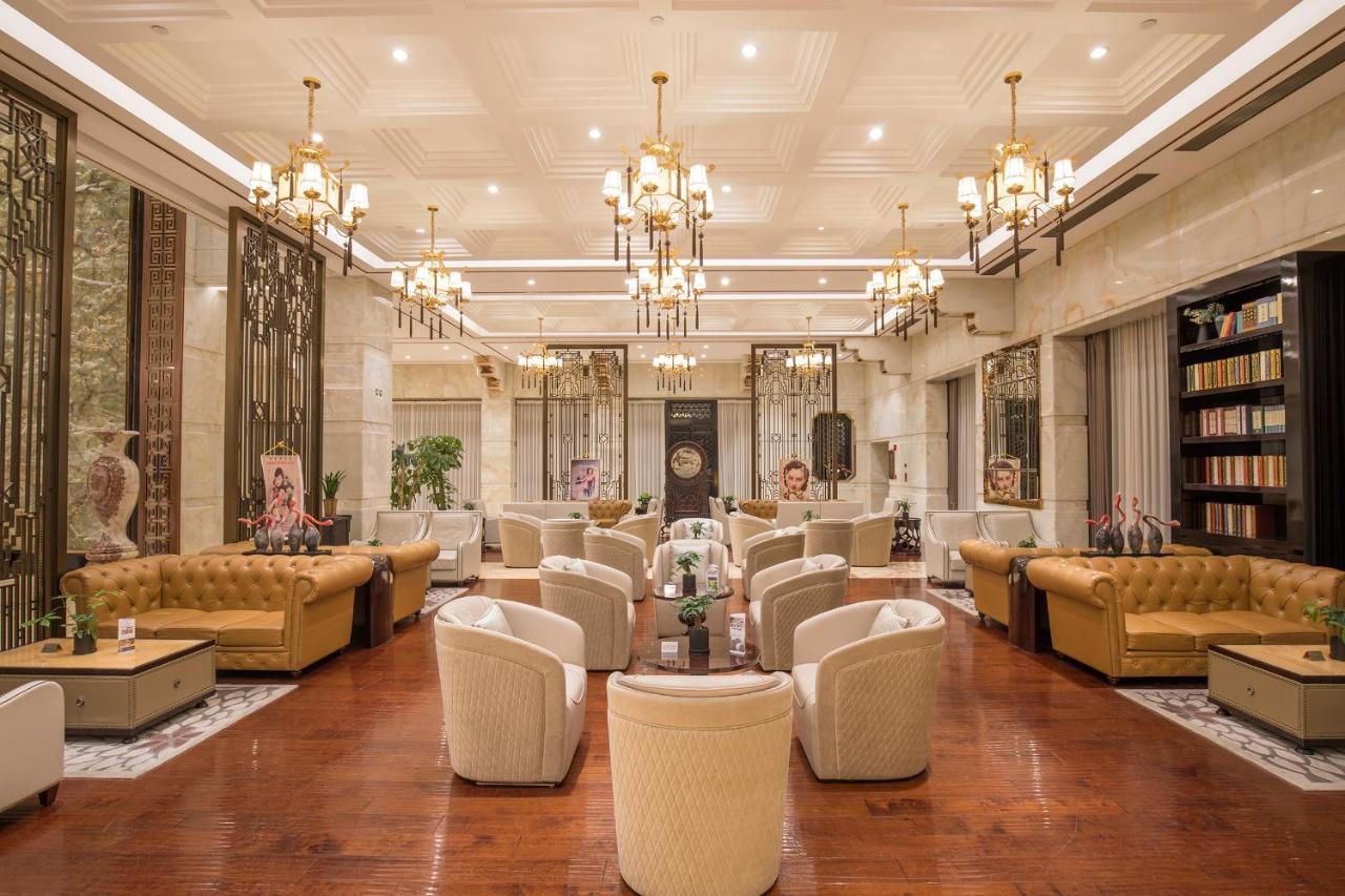 Royal Garden Hotel Shanghai-Free Shuttle To And From Disney & Pvg & Close Metro Line2 Easy To Sha New Expo Dış mekan fotoğraf