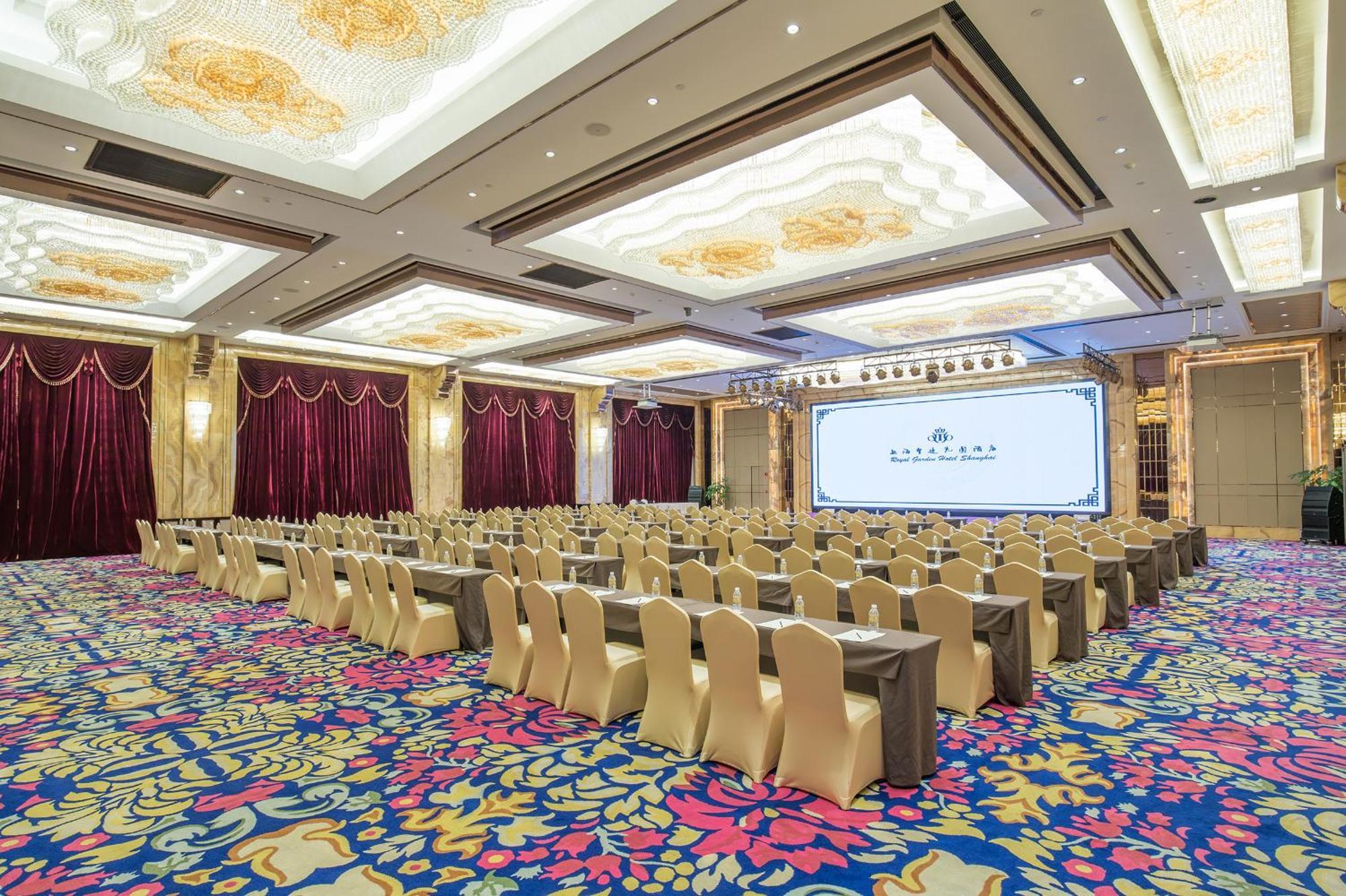 Royal Garden Hotel Shanghai-Free Shuttle To And From Disney & Pvg & Close Metro Line2 Easy To Sha New Expo Dış mekan fotoğraf