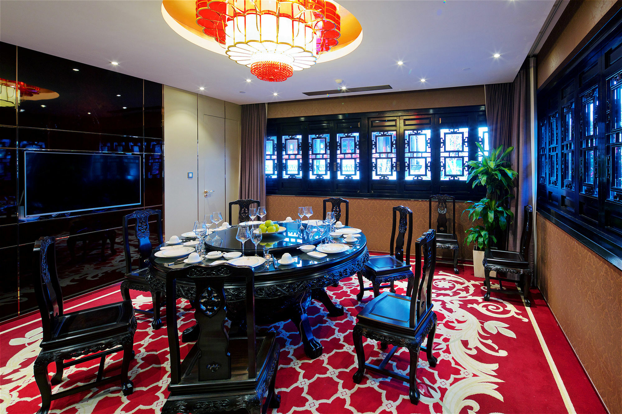 Royal Garden Hotel Shanghai-Free Shuttle To And From Disney & Pvg & Close Metro Line2 Easy To Sha New Expo Dış mekan fotoğraf