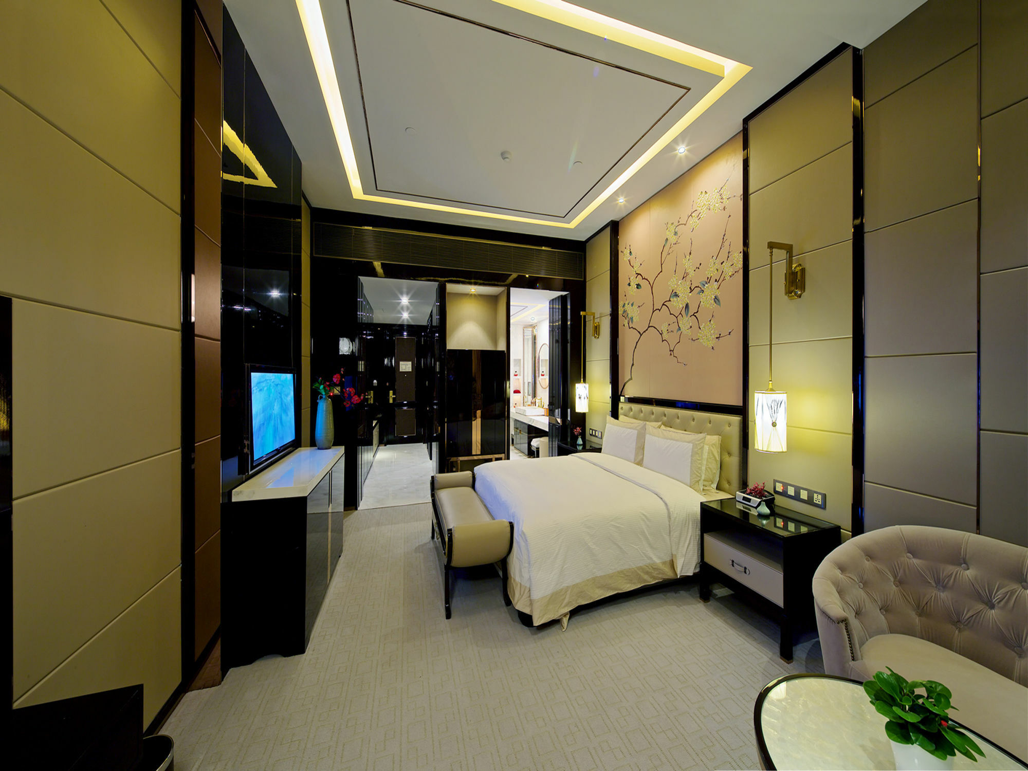 Royal Garden Hotel Shanghai-Free Shuttle To And From Disney & Pvg & Close Metro Line2 Easy To Sha New Expo Dış mekan fotoğraf