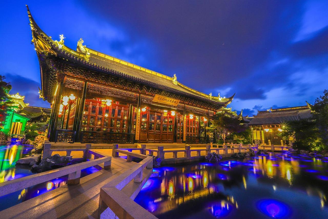 Royal Garden Hotel Shanghai-Free Shuttle To And From Disney & Pvg & Close Metro Line2 Easy To Sha New Expo Dış mekan fotoğraf